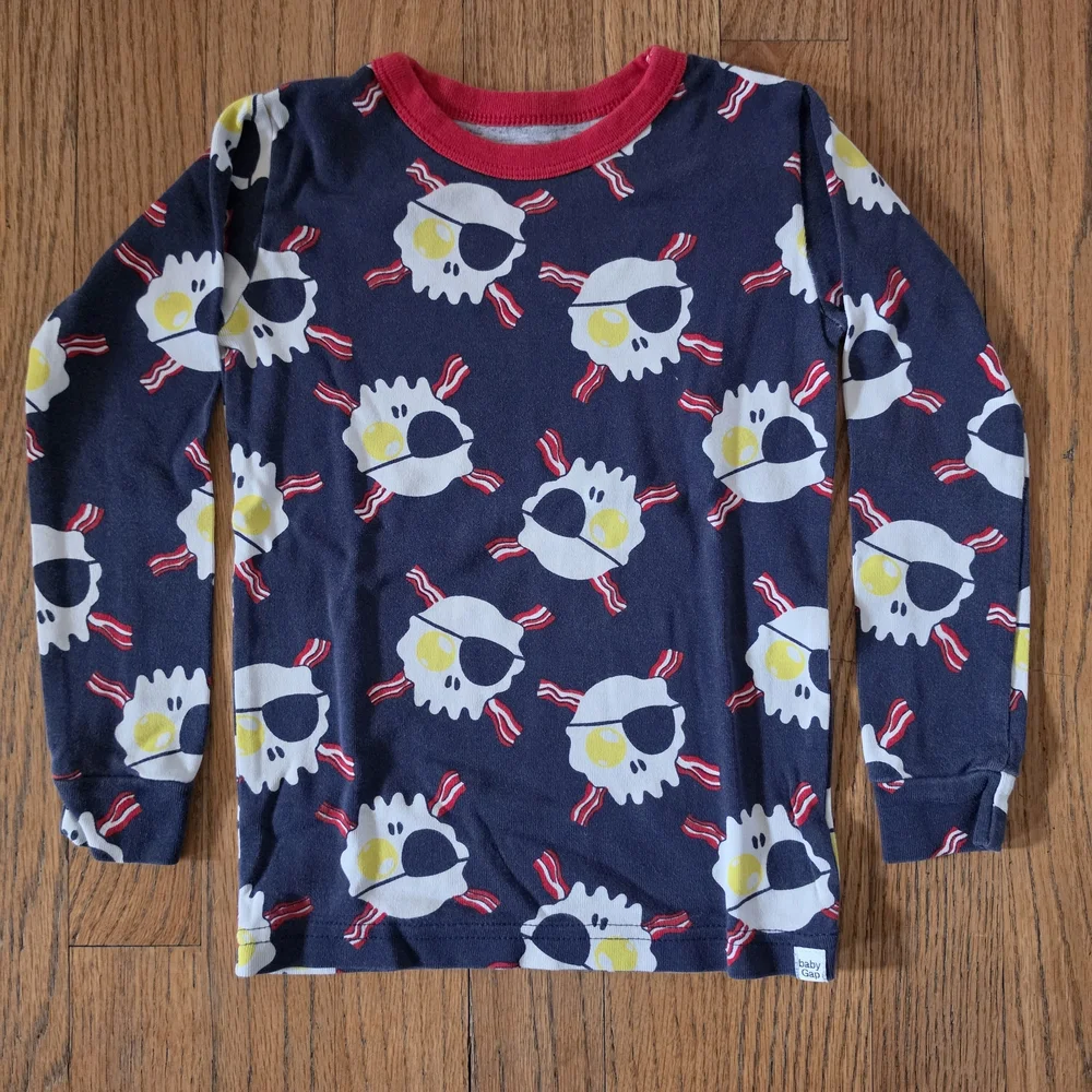 GAP Fun Egg Skull & Bacon Kids Pajama Set Size 5